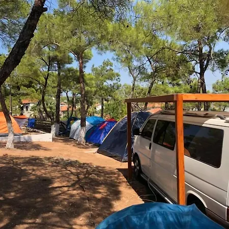 Camlik Kamping מלון