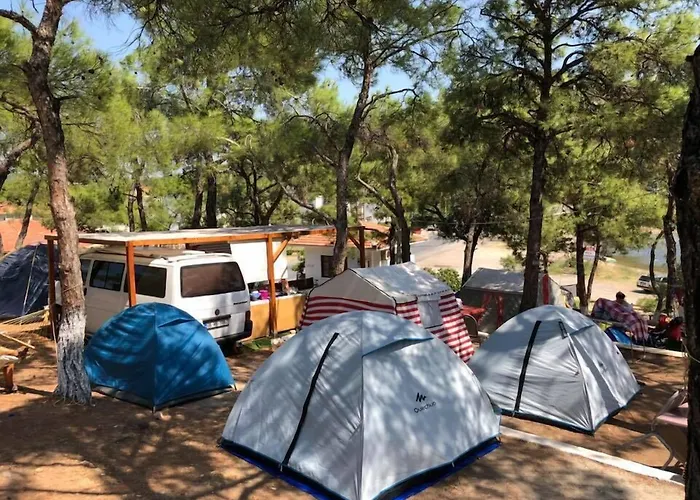 מלון Camlik Kamping *