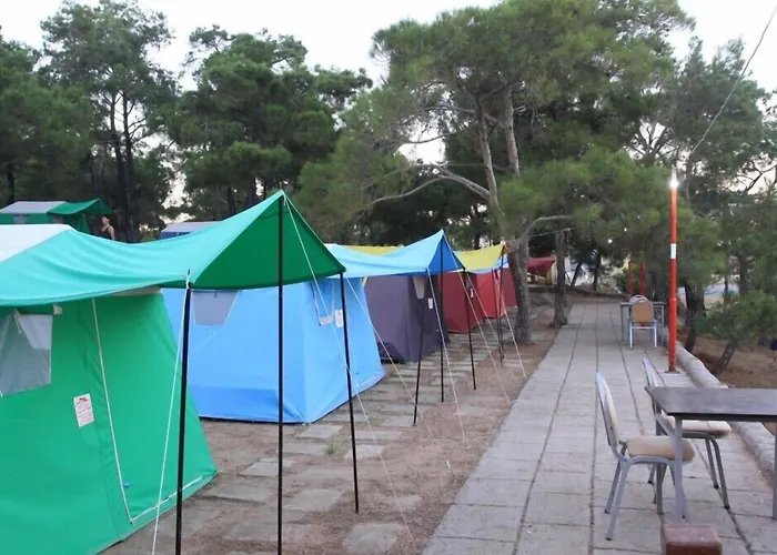 Camlik Kamping מלון *