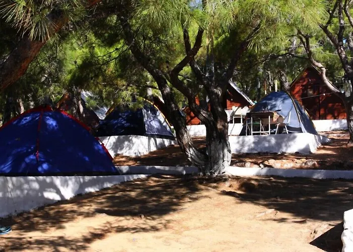 מלון Camlik Kamping *