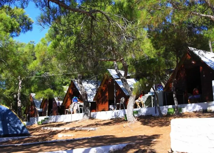 מלון Camlik Kamping *